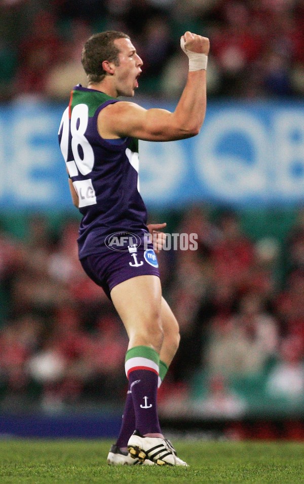 AFL 2006 Rd 13 - Sydney v Fremantle - 189353