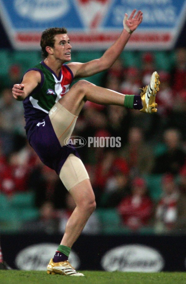 AFL 2006 Rd 13 - Sydney v Fremantle - 189352