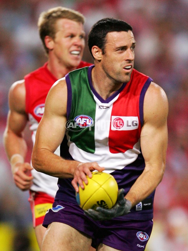 AFL 2006 1st Preliminary Final - Sydney Swans v Fremantle - 189515