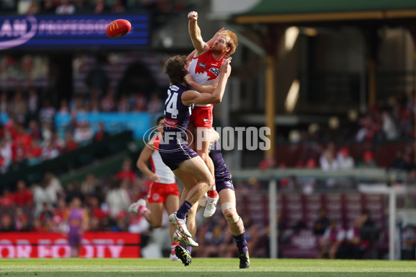 AFL 2023 Round 09 - Sydney v Fremantle - A-35982956