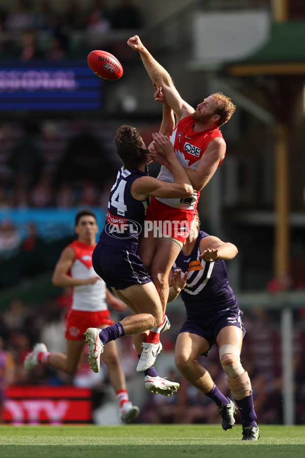 AFL 2023 Round 09 - Sydney v Fremantle - A-35983240