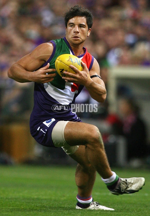 AFL 2006 Rd 4 - Fremantle v Adelaide Crows - 190855