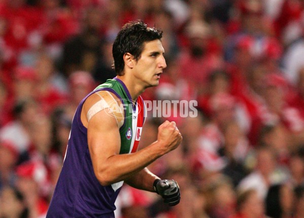 AFL 2006 1st Preliminary Final - Sydney Swans v Fremantle - 190982