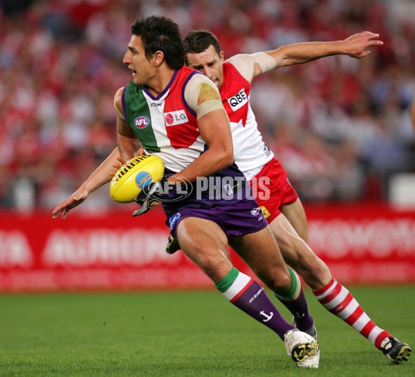 AFL 2006 1st Preliminary Final - Sydney Swans v Fremantle - 190985