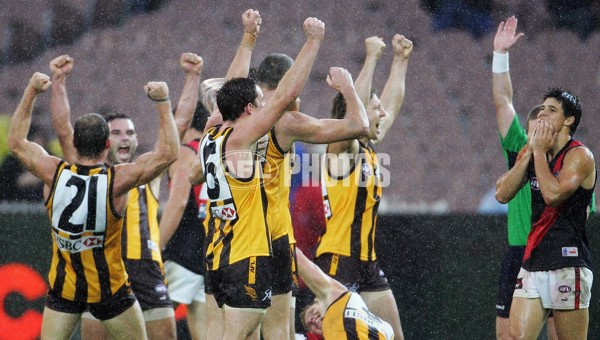 AFL 2006 Rd 5 - Hawthorn v Essendon - 191672