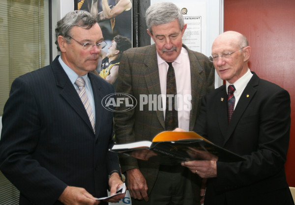 AFL Media -  Richmond FC Book Launch 221107 - 20253