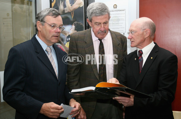 AFL Media -  Richmond FC Book Launch 221107 - 20252