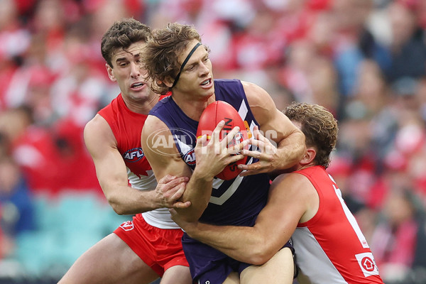 AFL 2023 Round 09 - Sydney v Fremantle - A-36063082