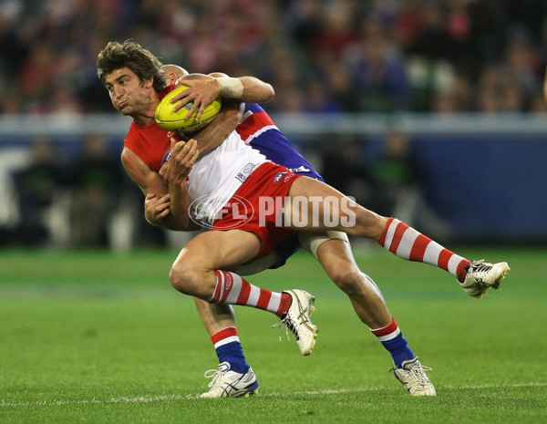 AFL 2010 1st Semi Final - Western Bulldogs v Sydney - 217580