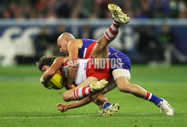 AFL 2010 1st Semi Final - Western Bulldogs v Sydney - 217582