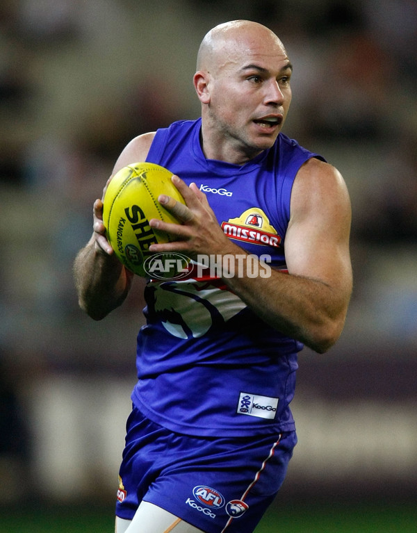 AFL 2010 1st Semi Final - Western Bulldogs v Sydney - 217671