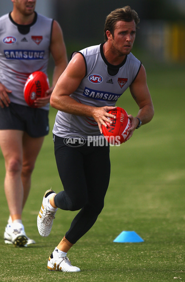 AFL 2010 Training - Essendon 081110 - 220489