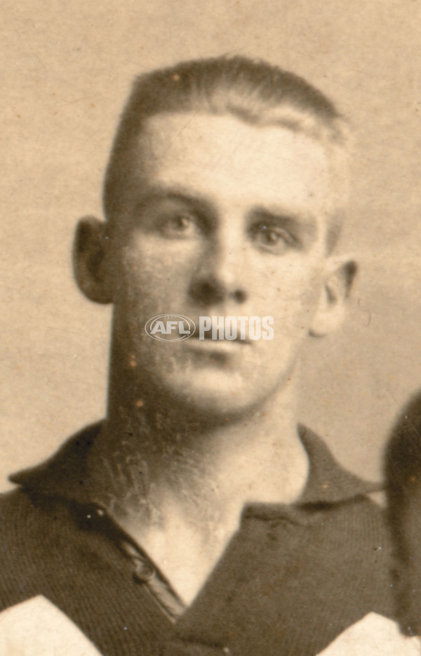 The Brownlow Book - Historic Images - 221059