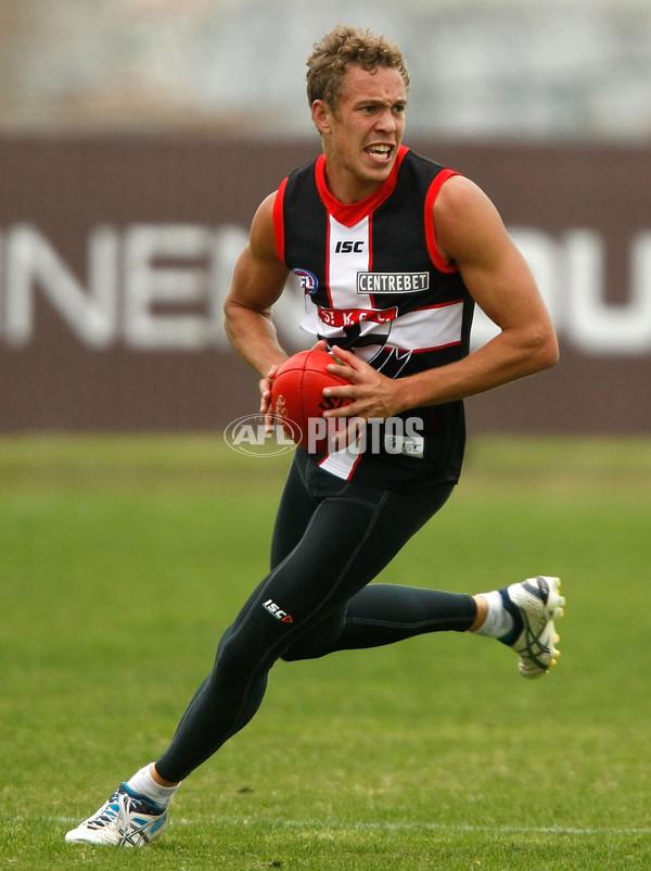 AFL 2011 Training - St Kilda 050511 - 229468