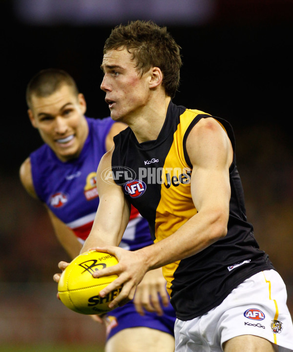 AFL 2011 Rd 08 - Western Bulldogs v Richmond - 230653