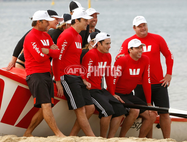 AFL 2011 Training - Collingwood Recovery 160511 - 230737