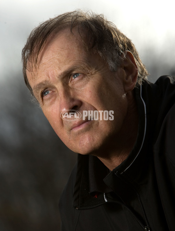 AFL Portraits - Bernie Quinlan 170610 - 236818