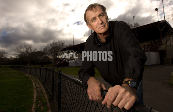 AFL Portraits - Bernie Quinlan 170610 - 236819