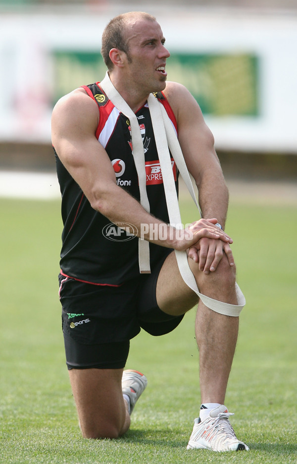 AFL Media - St Kilda Training 141207 - 28862
