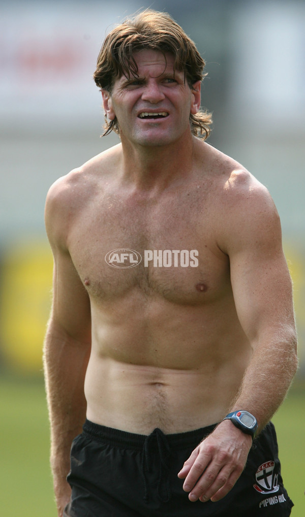 AFL Media - St Kilda Training 141207 - 28859