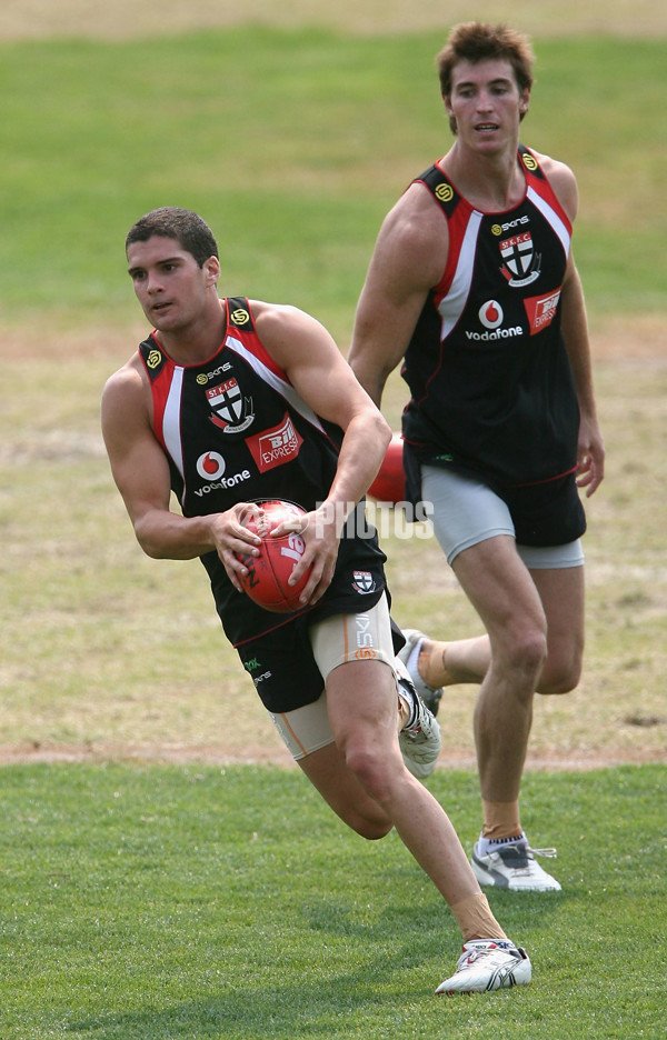 AFL Media - St Kilda Training 141207 - 28843