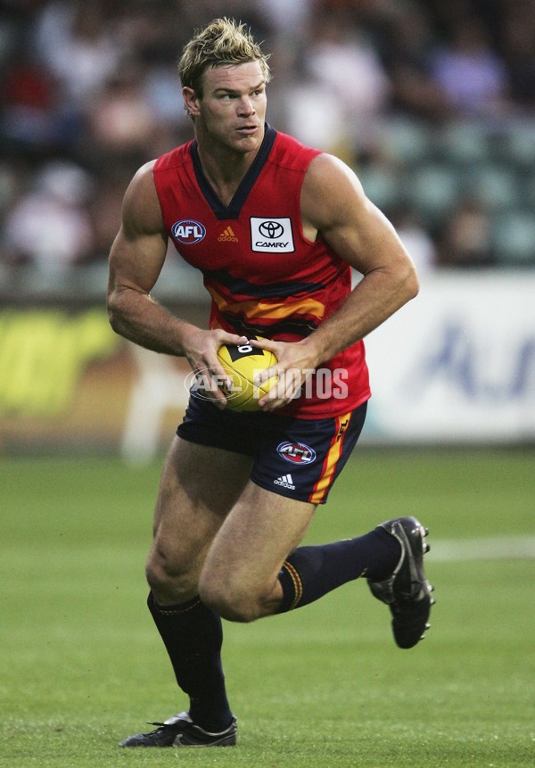AFL 2006 NAB Cup Rd 2 - Hawthorn v Adelaide - 31245