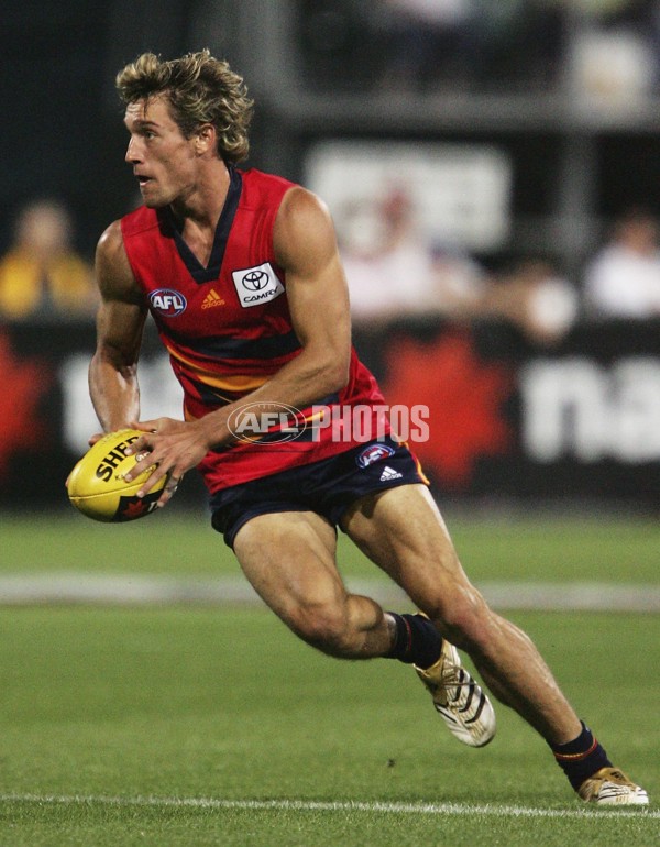 AFL 2006 NAB Cup Rd 2 - Hawthorn v Adelaide - 31241