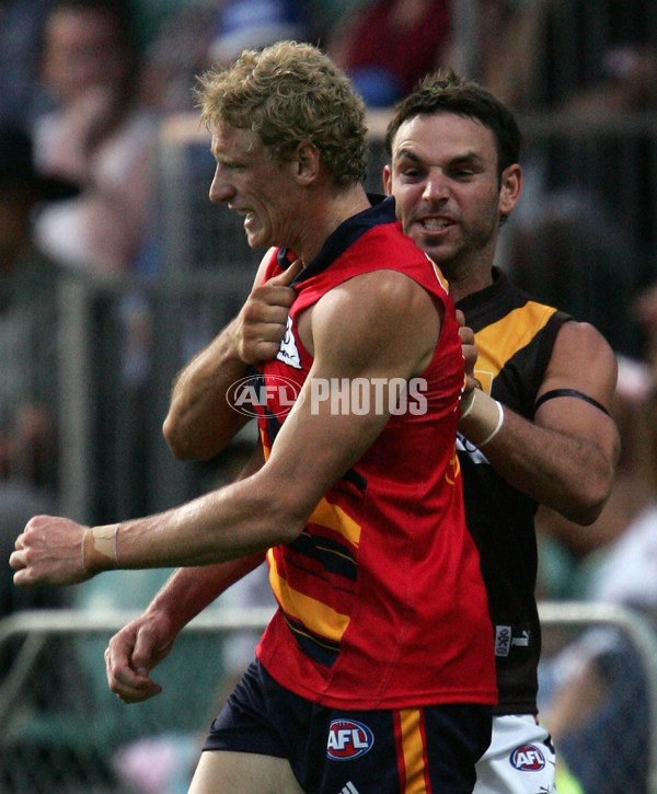 AFL 2006 NAB Cup Rd 2 - Hawthorn v Adelaide - 31228