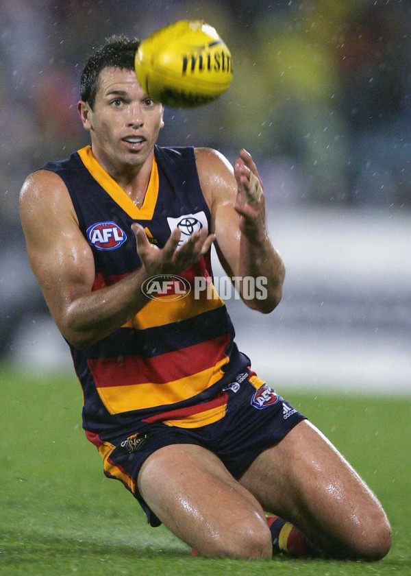 AFL 2006 Rd 6 - Adelaide Crows v Port Adelaide - A-36280956