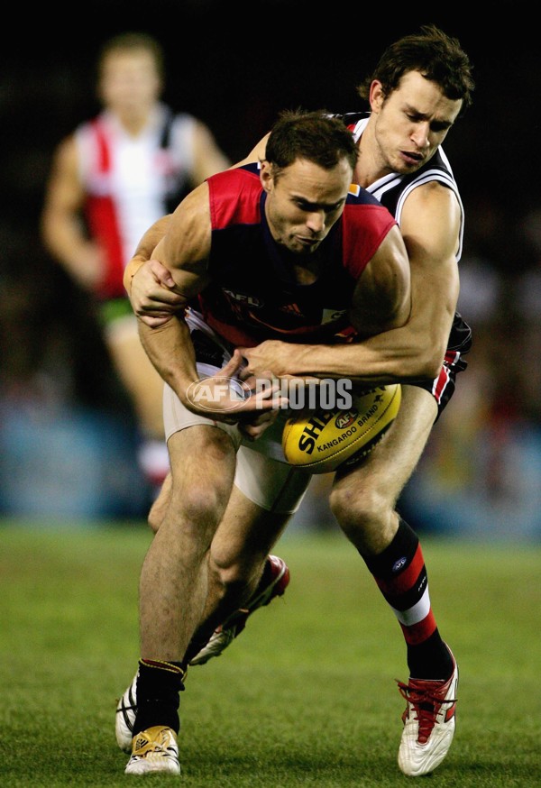 AFL 2006 Rd 12 - St Kilda v Adelaide Crows - 31569