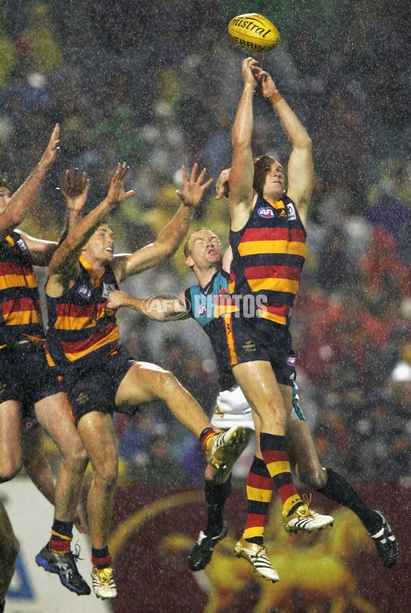 AFL 2006 Rd 6 - Adelaide Crows v Port Adelaide - 31446