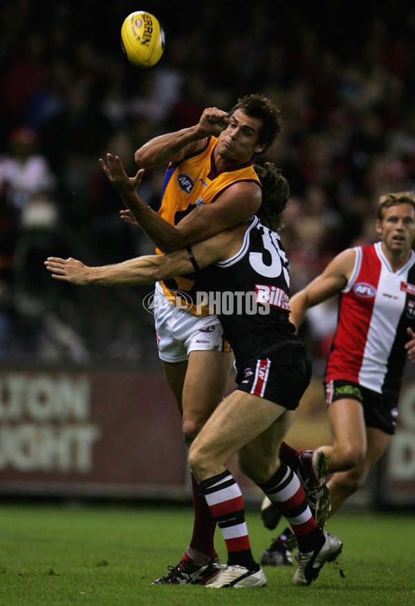 AFL 2006 Rd 3 - St Kilda v Brisbane Lions - 32131