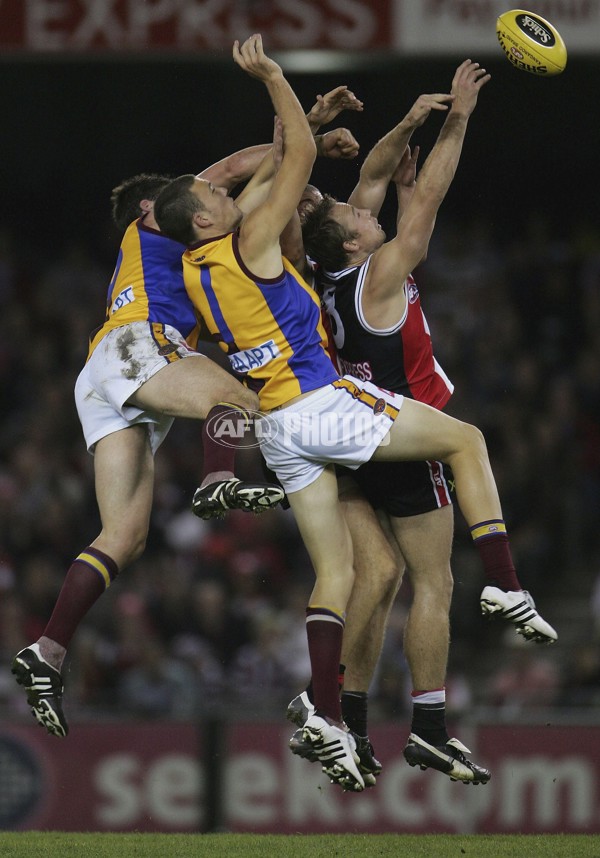 AFL 2006 Rd 3 - St Kilda v Brisbane Lions - 32145