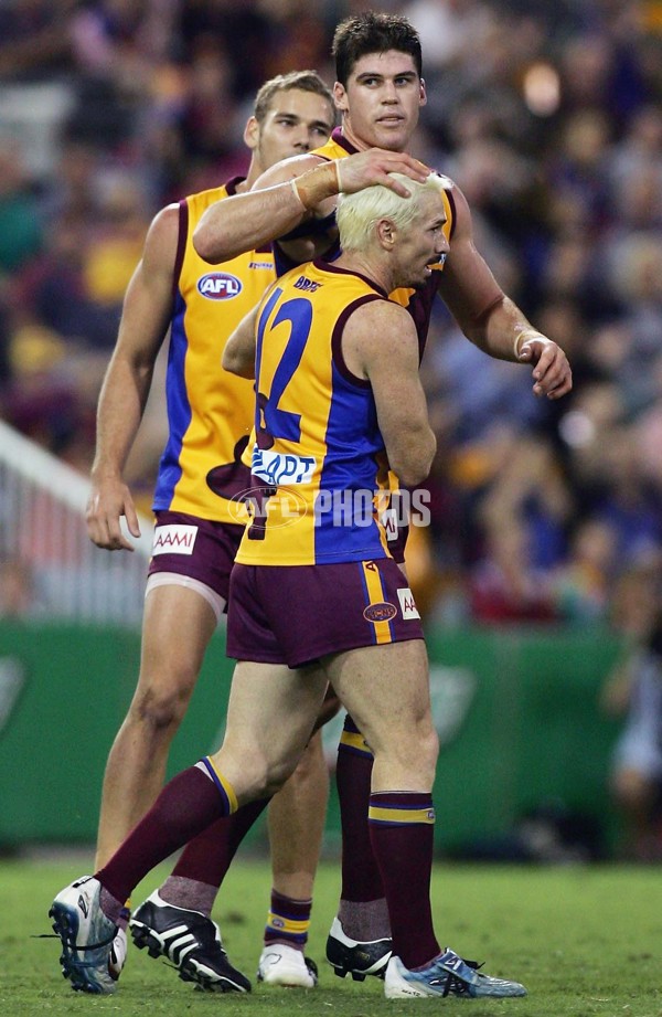 AFL 2006 Rd 2 - Brisbane Lions v Essendon - 32118
