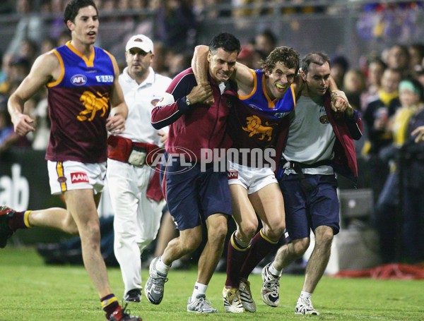 AFL 2006 Rd 7 - Hawthorn v Brisbane Lions - 32224