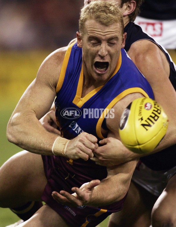 AFL 2006 Rd 13 - Brisbane Lions v Carlton - 32350