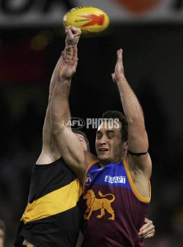 AFL 2006 Rd 19 - Essendon v Collingwood - 32501