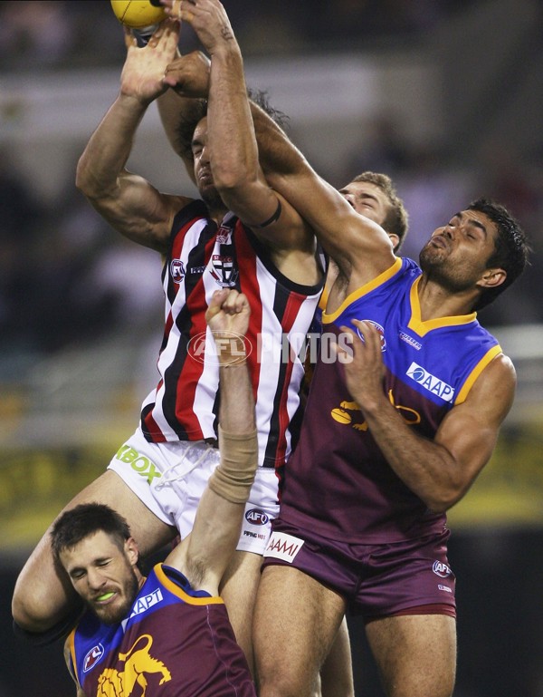 AFL 2006 Rd 22 - Brisbane Lions v St Kilda - 32551