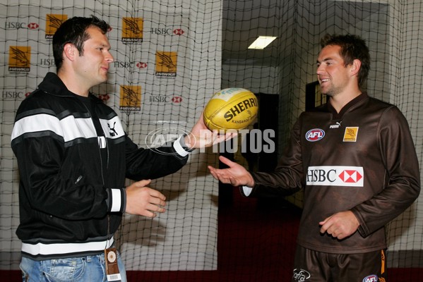 AFL 2006 Rd 8 - Hawthorn v Melbourne - 32802