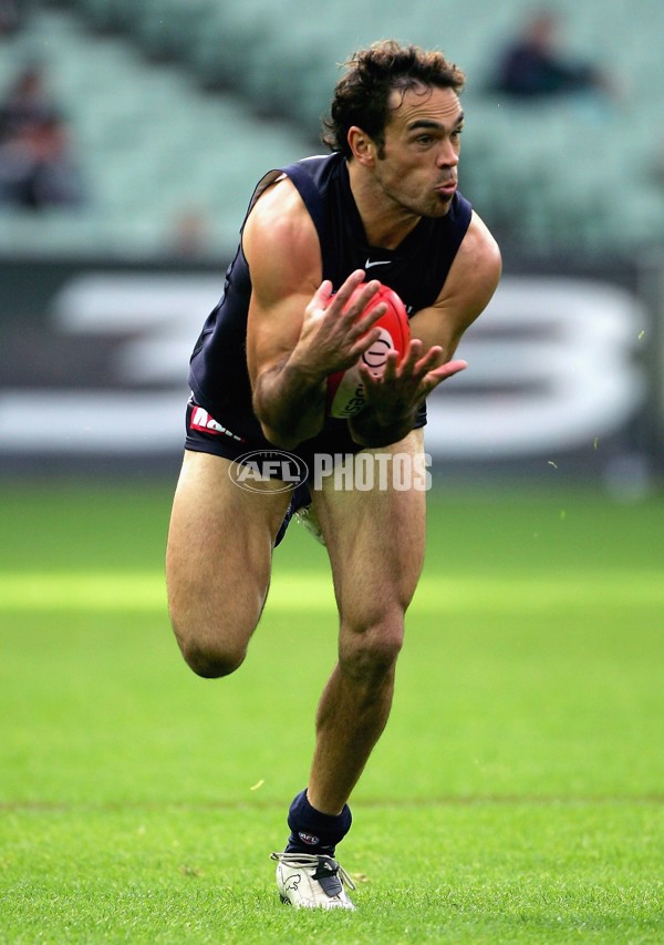AFL 2006 Rd 7 - Carlton v Essendon - 33155