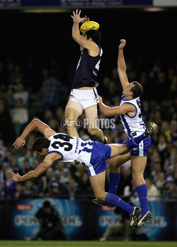 AFL 2006 Rd 12 - Kangaroos v Carlton - 33272