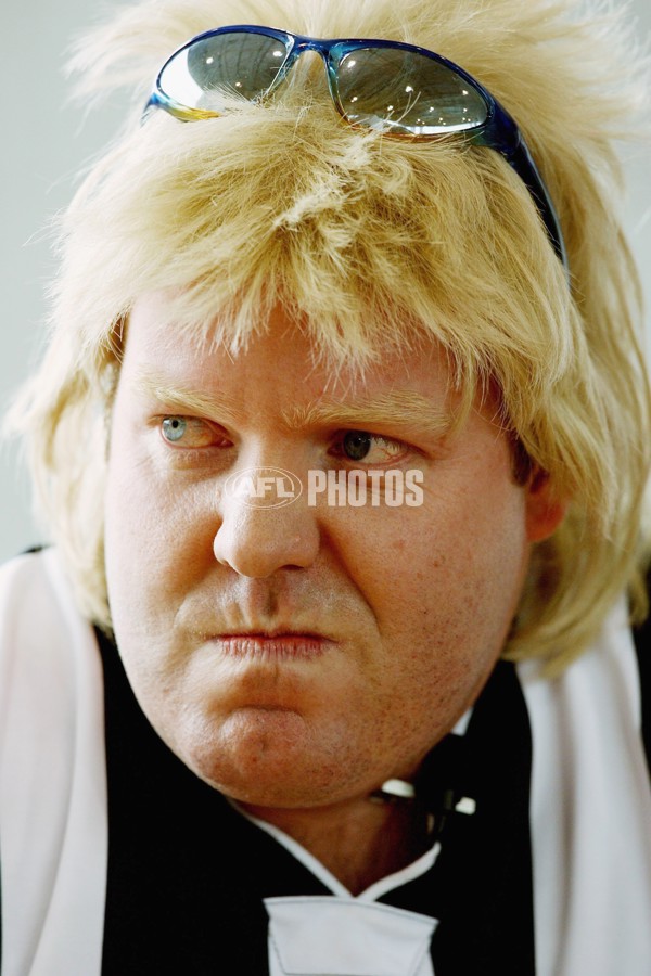 AFL Media - 2006 Collingwood Team Photo Session - A-36323583