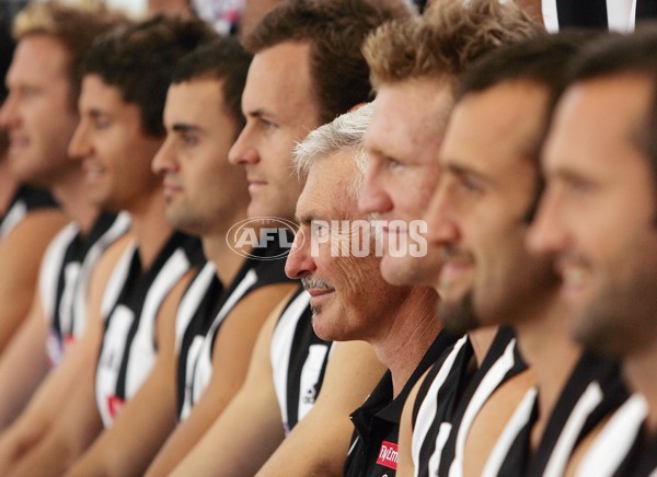 AFL Media - 2006 Collingwood Team Photo Session - A-36324475