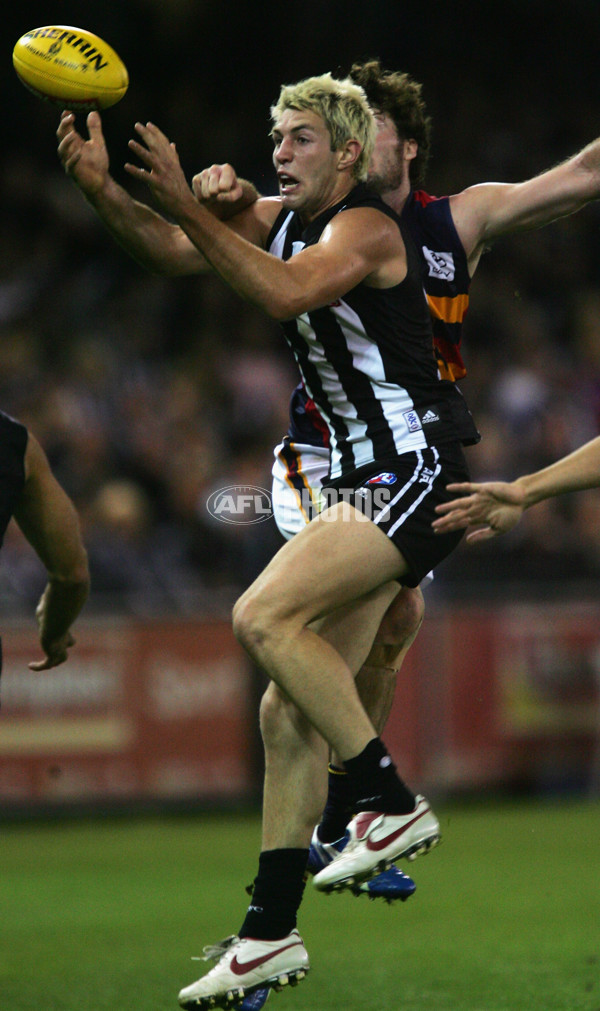 AFL 2006 Rd 1 - Collingwood v Adelaide Crows - A-36327278
