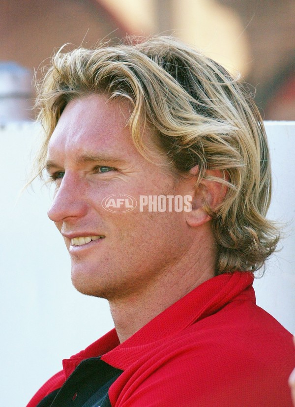 AFL 2006 NAB Challenge - Essendon v Sydney - 34605