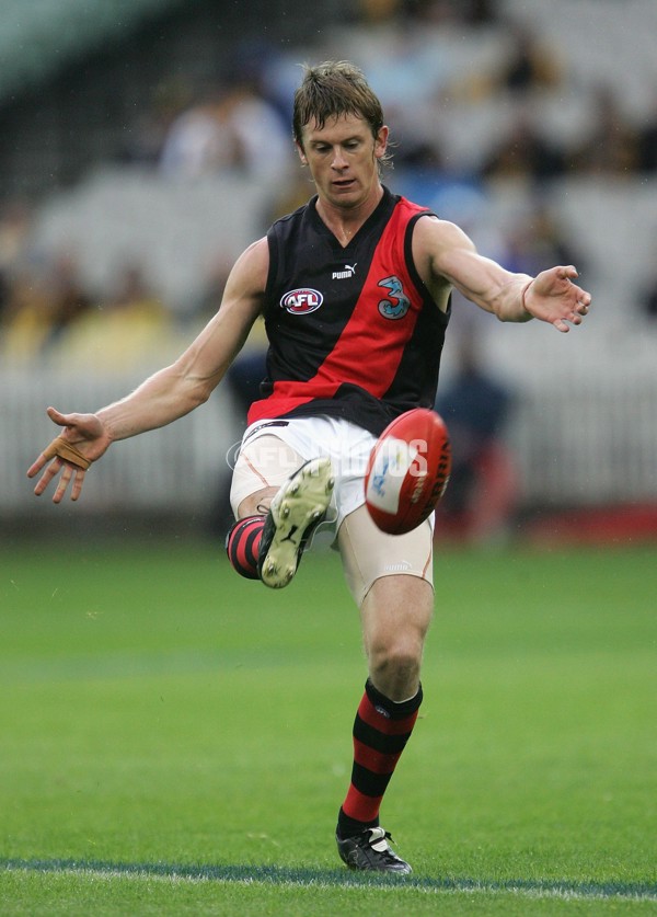 AFL 2006 Rd 5 - Hawthorn v Essendon - A-36341169