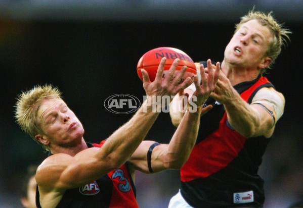 AFL 2006 Rd 7 - Carlton v Essendon - A-36343065