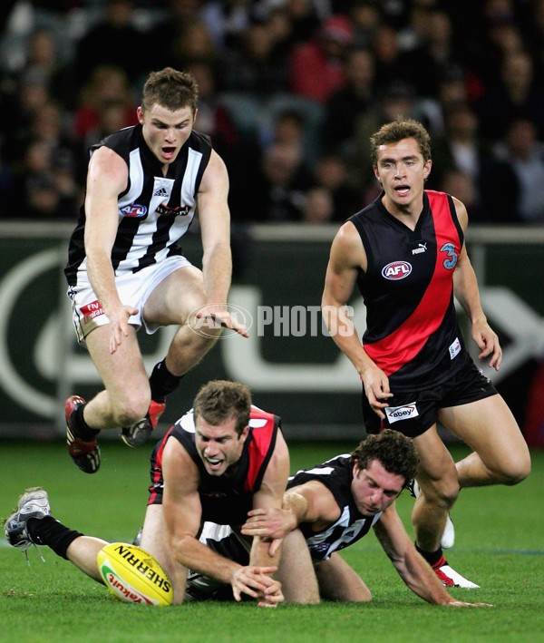 AFL 2006 Rd 19 - Essendon v Collingwood - 35221