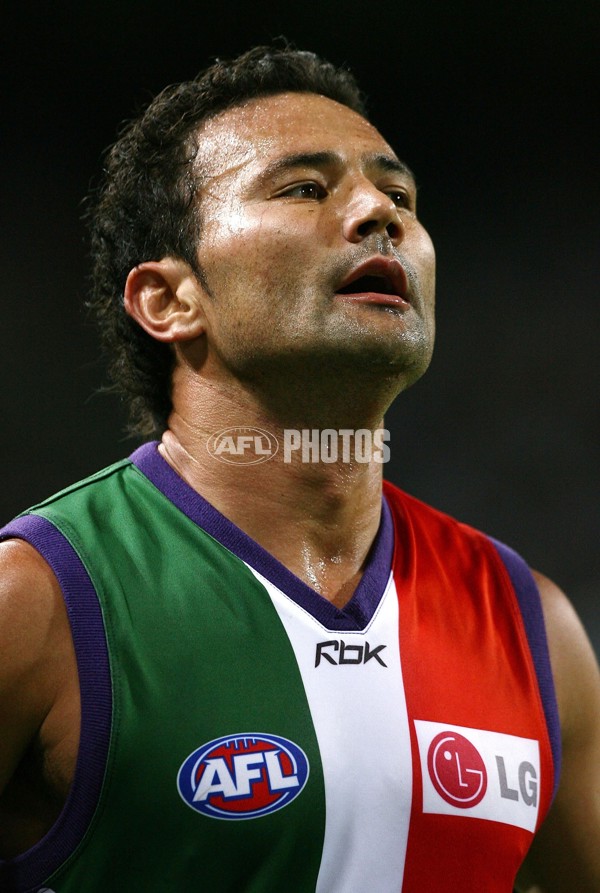 AFL 2006 Rd 2 - Fremantle v Carlton - 35377