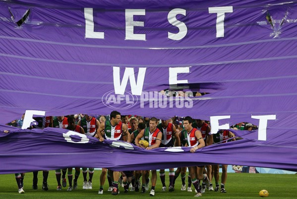 AFL 2006 Rd 4 - Fremantle v Adelaide Crows - 35450